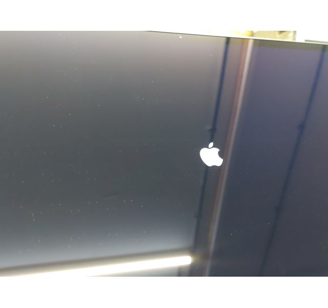 Apple MacBook Pro (16-Inch, 2019) A2141, i7-9750H, 16GB DDR4, 512GB SSD, Radeon