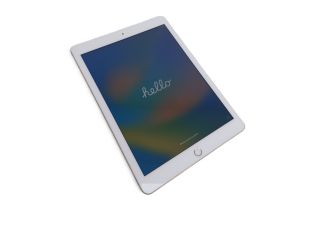 Apple iPad 5th Gen Wifi, A1822, Gold, 32GB (5)