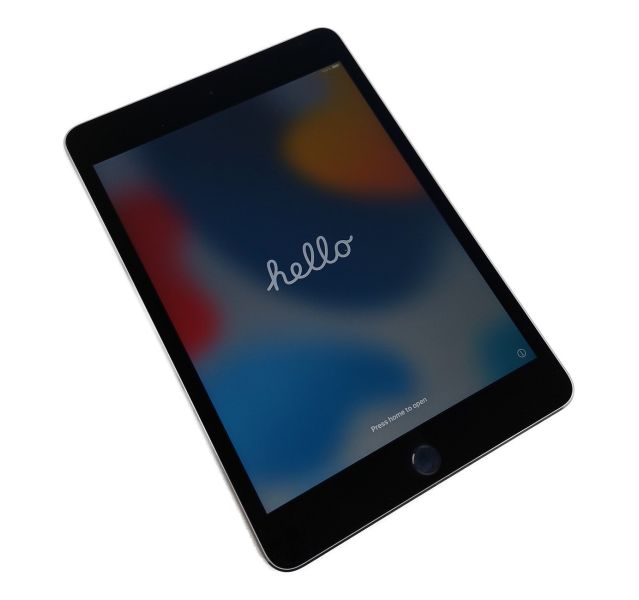 Apple iPad 4th Gen Wifi, A1538, Space Grey, 16GB
