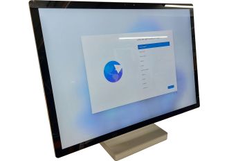 Microsoft Surface Studio 2, i7-7820HQ, 16GB DDR4, 1TB NVMe, GTX 1060, AIO PC