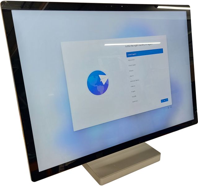 Microsoft Surface Studio 2, i7-7820HQ, 16GB DDR4, 1TB NVMe, GTX 1060, AIO PC