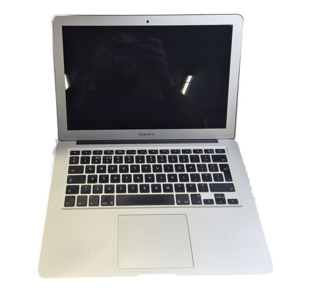 Apple MacBook Air (Early 2014), Intel i5-4260U, 8GB DDR3, 256GB SSD, 13