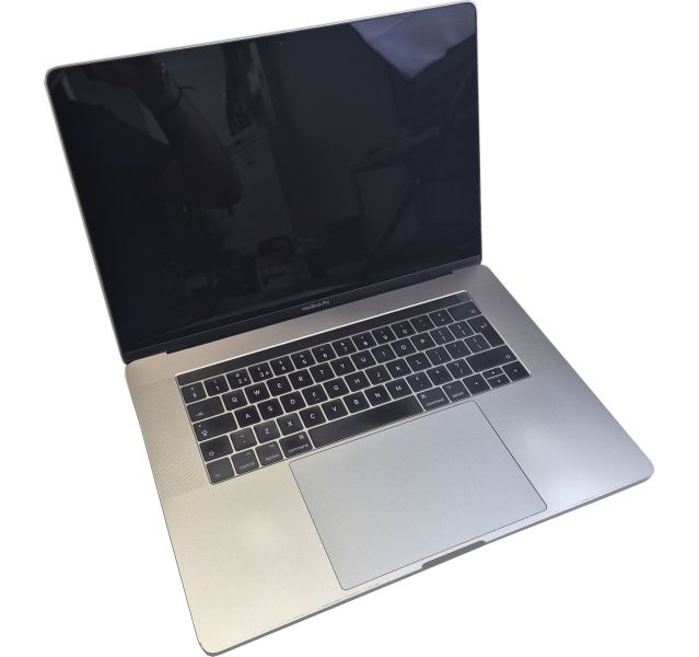 Faulty Apple MacBook Pro, i7-6820HQ, 16GB DDR3, 500GB SSD, 15