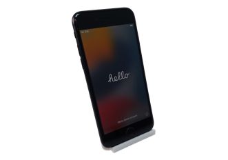 Apple iPhone 7, A1778, Black, 32GB - Scratched