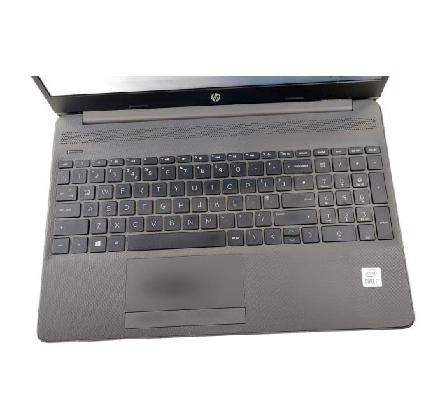 HP 250 G8, i7-1065G7, 8GB DDR4, 256GB SSD, Win 11, 15.6