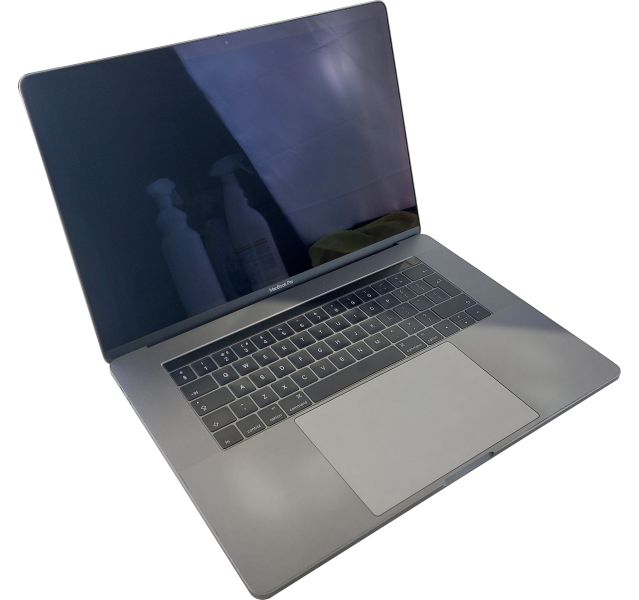 Faulty Apple MacBook Pro (15-inch, 2017), i7-6820HQ, 16GB RAM, 512GB SSD