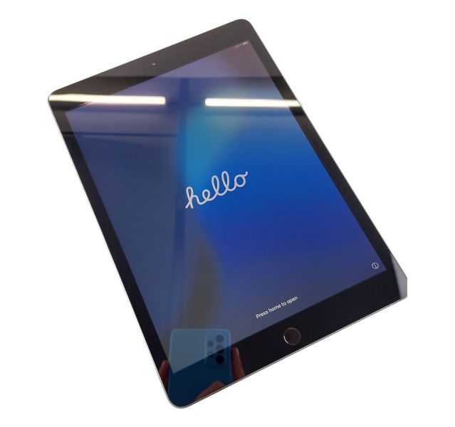 Apple iPad 7th Gen Wifi, A2197, Space Grey, 32GB Tablet - Stickermark
