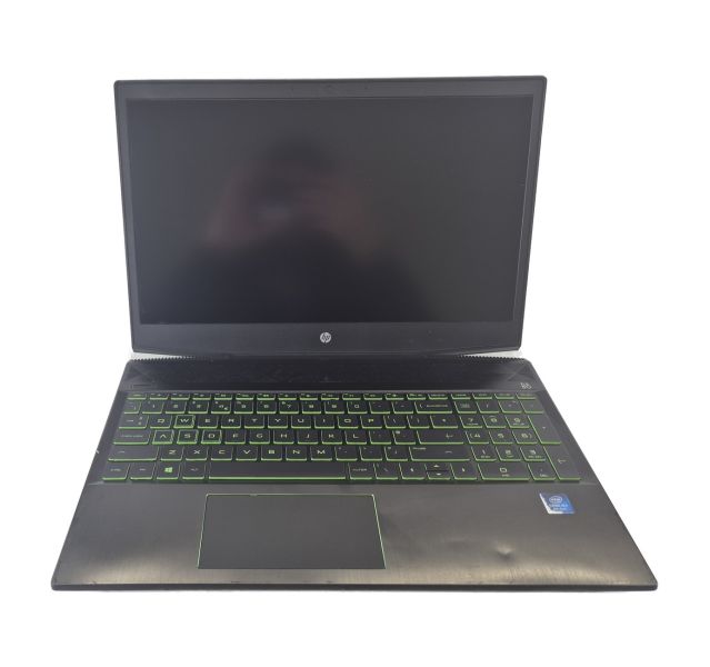 Damaged HP Pavilion Gaming 15-cx0001na, i5-8300H,8GB DDR4,240GB SSD,15.6