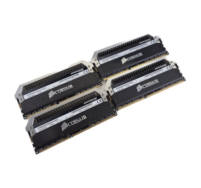 Corsair Dominator Platinum 32GB (4x8GB) DDR3 2133MHz Desktop RAM