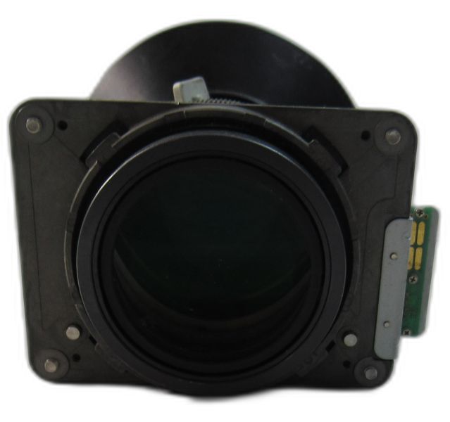 SHORT THROW ON AXIAL LENS 0.8:1
