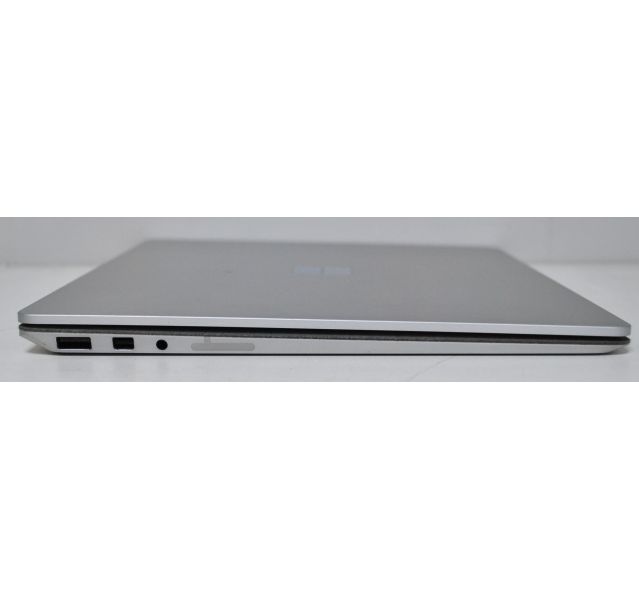 Faulty Microsoft Surface Laptop 2, i5-8250, 8GB RAM, 128GB SSD, 13.6