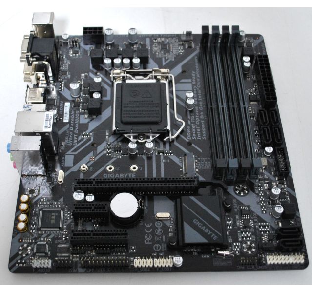 Gigabyte B360M DS3H 1151 B360 M-ATX Motherboard With IO Shield