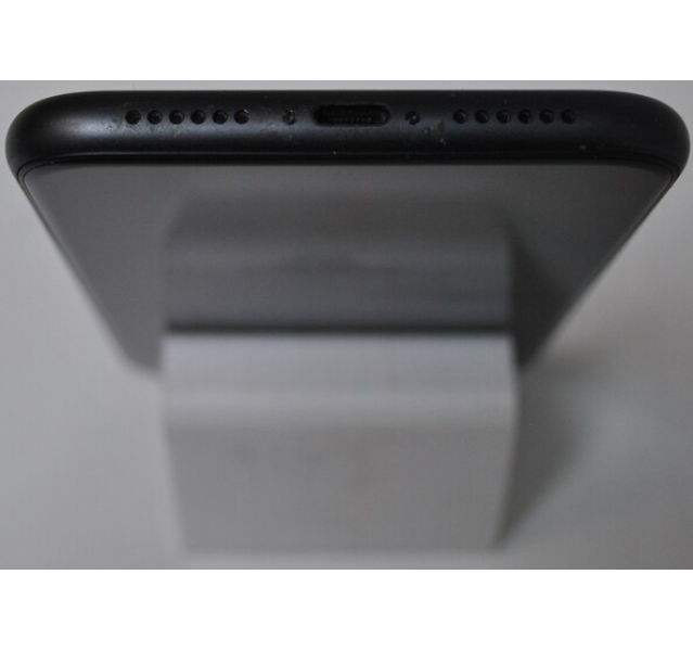 Apple iPhone 11, A2221,Black, 64GB, Grade D, Unlocked