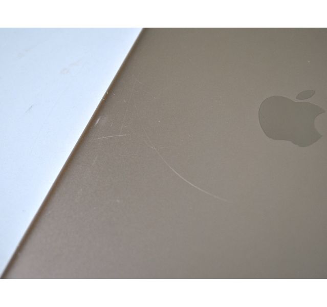 Apple iPad 5th Gen, Cellular, A1823, Gold, 32GB, Grade C