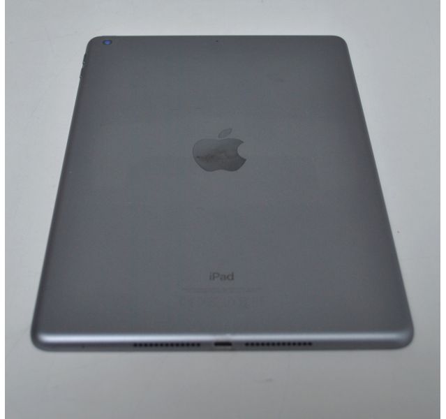 Apple iPad, 5th Gen , space grey,  32GB, Grade C (Backlight bleed)