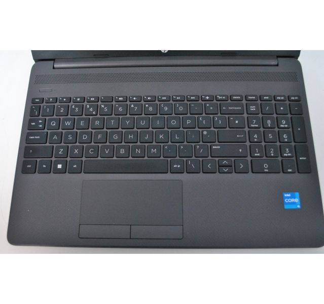 HP 250 G9 Notebook, i5-1235U,8GB DDR4,240GB SSD, Win11,15.6