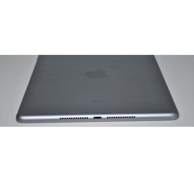 Apple Ipad 5th Gen, A1822,Space grey, 32GB, Grade D