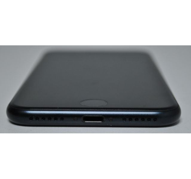 Apple iPhone SE (3rd generation), A2783,MIDNIGHT, 64GB, Grade C, Unlocked