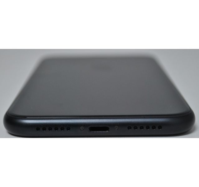 Apple iPhone XR, A2105,Black, 64GB, Grade C,Unlocked (screenburn)