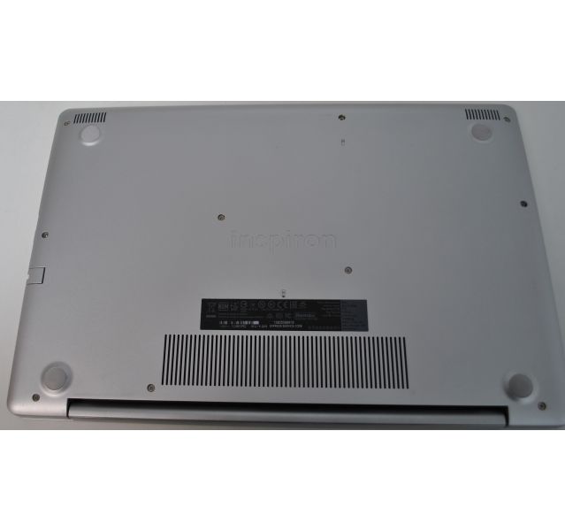 Dell Inspiron 5575 Laptop, AMD Ryzen 7 2700U,8GB DDR4,256GB SSD, Win11, 15.6