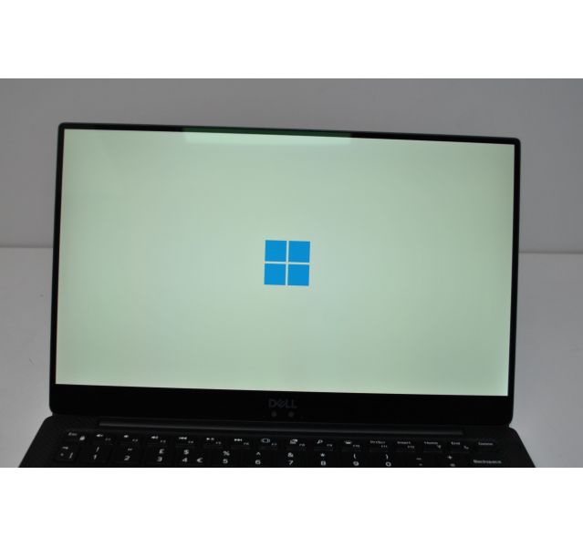 Faulty Dell XPS 13 9370 Laptop,i5-8250U,8GB DDR4, SSD 13.3