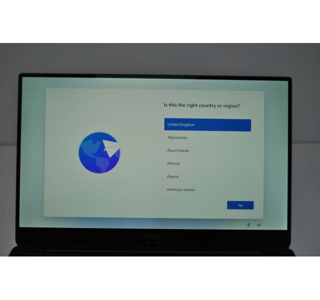 Faulty Dell XPS 13 9370 Laptop,i5-8250U,8GB DDR4, SSD 13.3