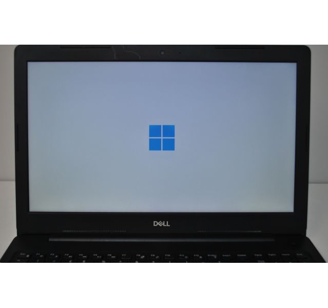 Faulty Dell Vostro 3590 Laptop,i3-10110U,8GB DDR4,256GB NVMe SSD 15.6