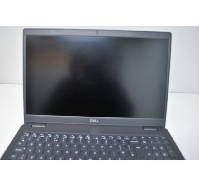 Faulty Dell Latitude 3510 Laptop,i5-10210U,8GB DDR4,256GB NVMe SSD 15.6