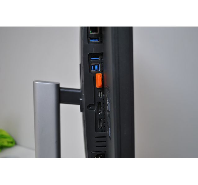 Dell P2424HEB 24-Inch 1920x1080 1080p FHD IPS Video Conferencing Monitor