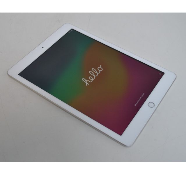 Apple iPad 6th Gen Wifi,A1893,Silver,32GB,Grade C