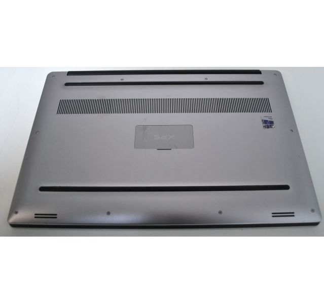 Dell XPS 15 9560 Laptop, i7-7700HQ, 32GB DDR4, 1TB SSD, Win 11, 15.6