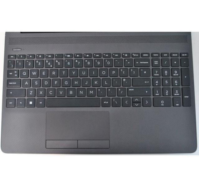 HP 255 G8 Notebook,AMD Ryzen 5500U,8GB DDR4,256GB SSD, Win 11, 15.6